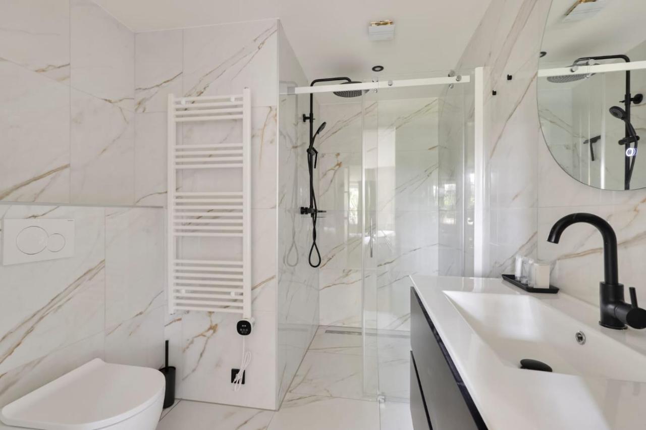 Huisje Wenum - Apeldoorn Met Jacuzzi Exterior photo